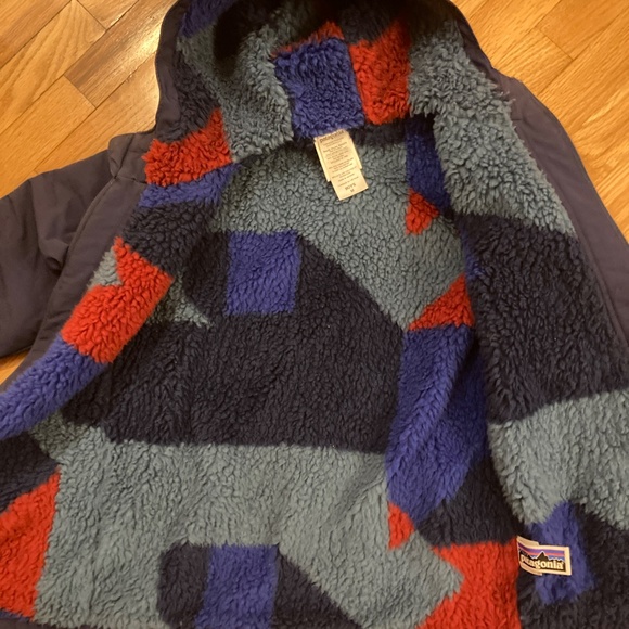 KId's Patagonia Fleece Lined Winter Jacket - Picture 3 of 5